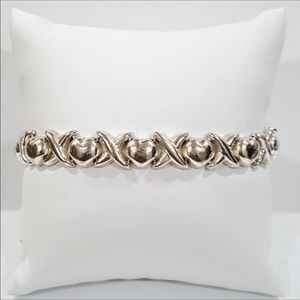 STERLING SILVER KISSES BRACELET